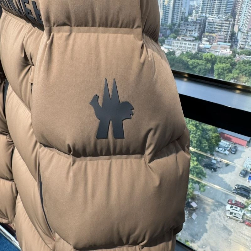 Moncler Down Jackets Modern 144332