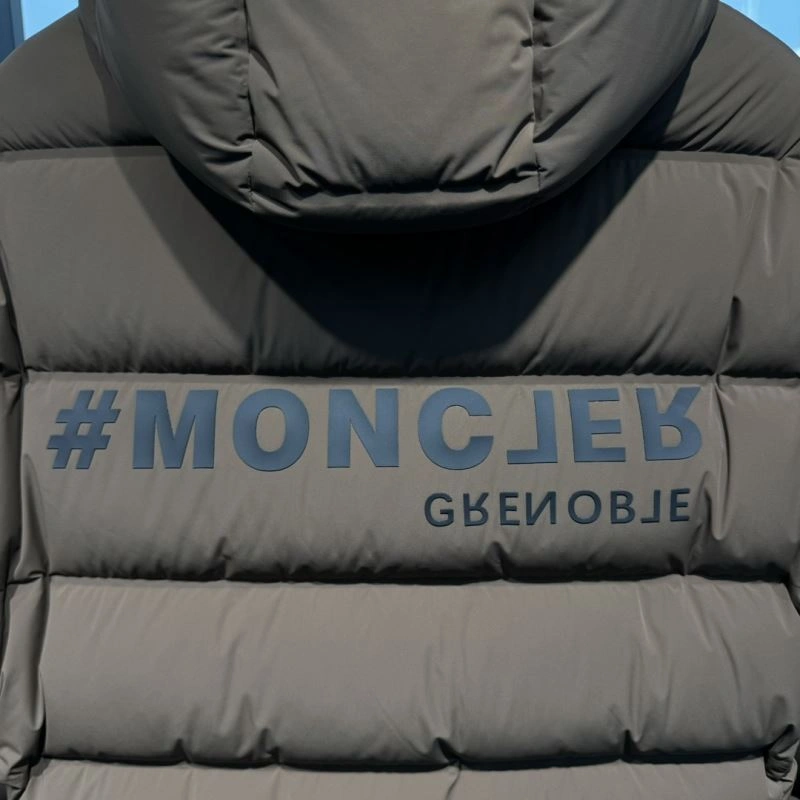 Moncler Down Jackets Modern 144332