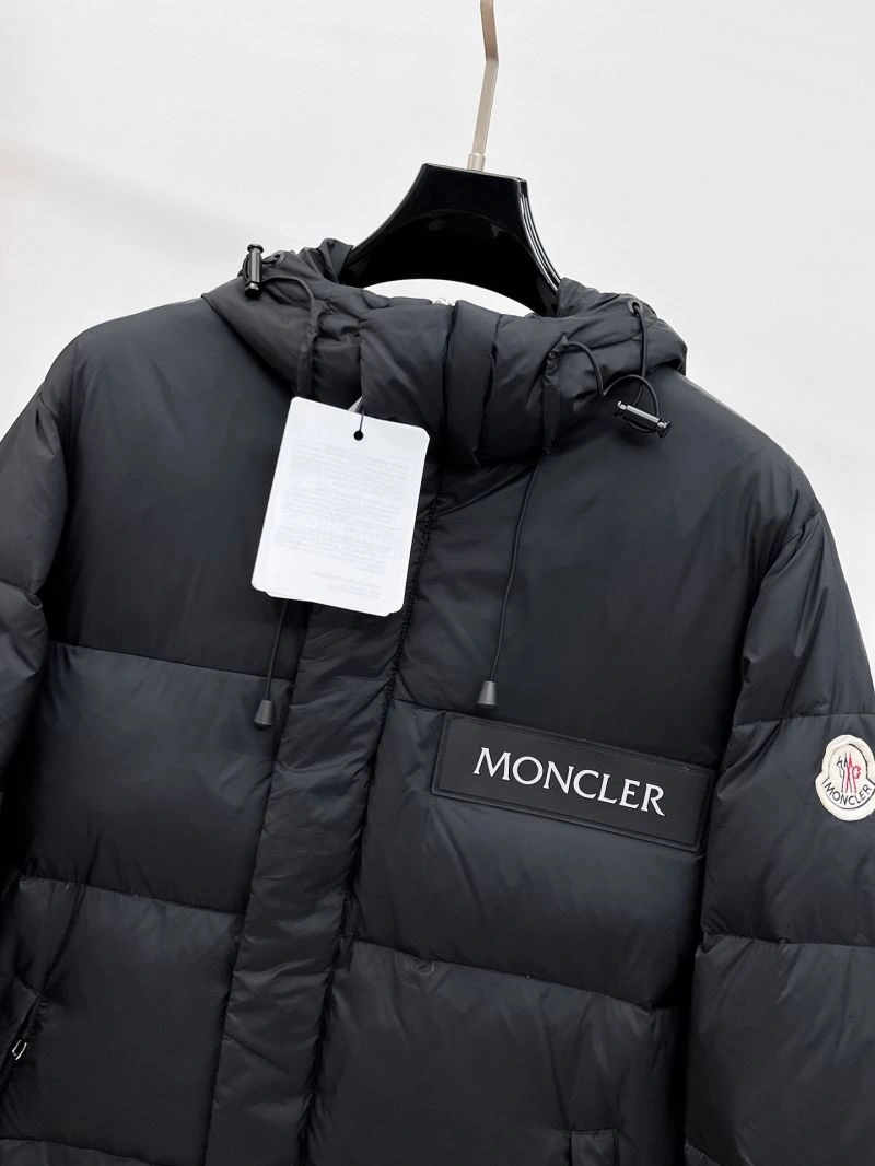 Moncler Down Jackets Bright 144331