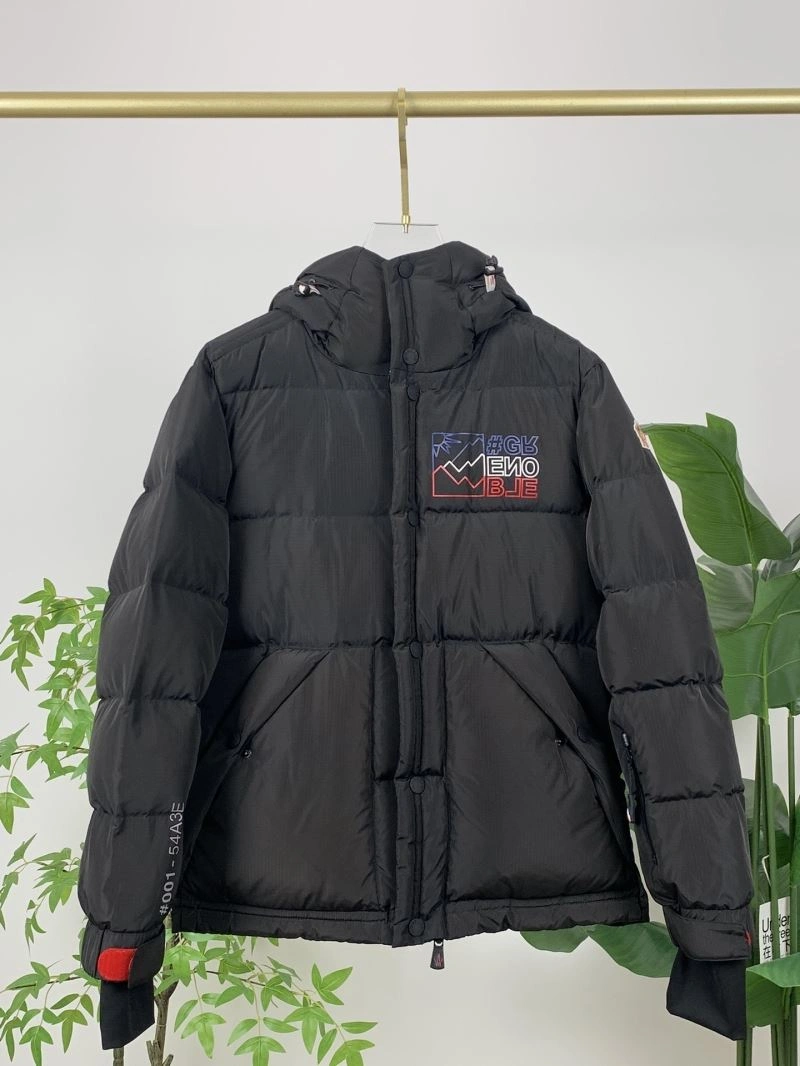 Moncler Down Jackets Fashionable 144329