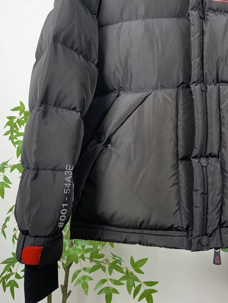 Moncler Down Jackets Fashionable 144329