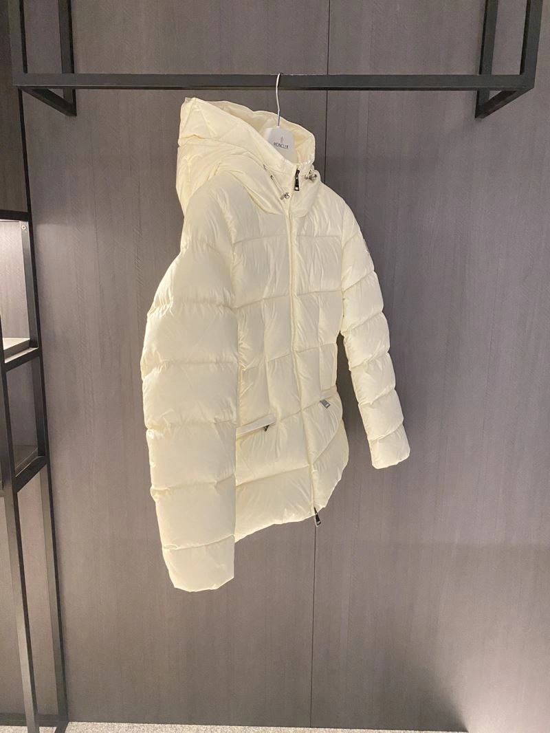 Moncler Down Jackets Refined 144328