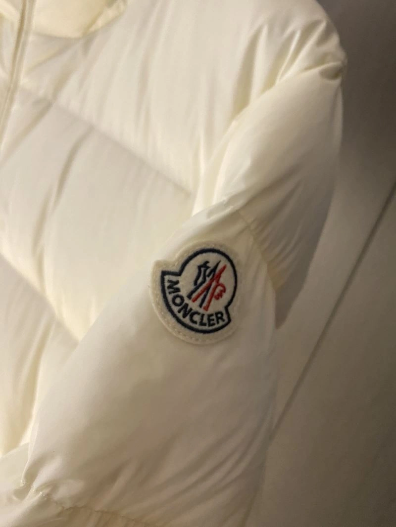 Moncler Down Jackets SoftTouch 144326