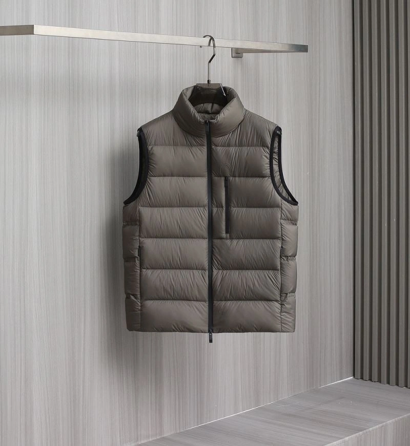 Fashionable Moncler Down Jackets 144320