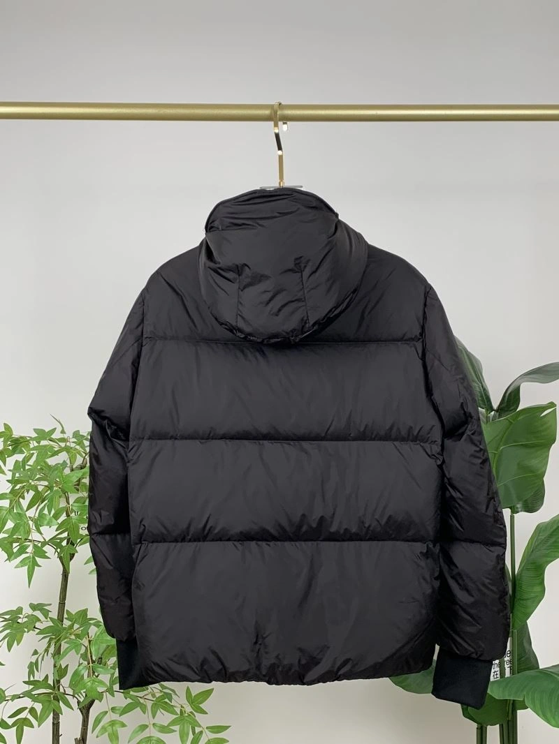 Moncler Down Jackets TimelessDesign 144306