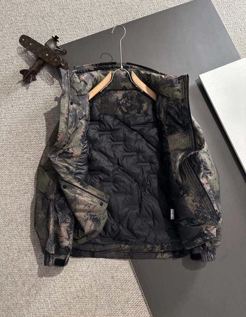 Trendsetting Moncler Down Jackets 144310