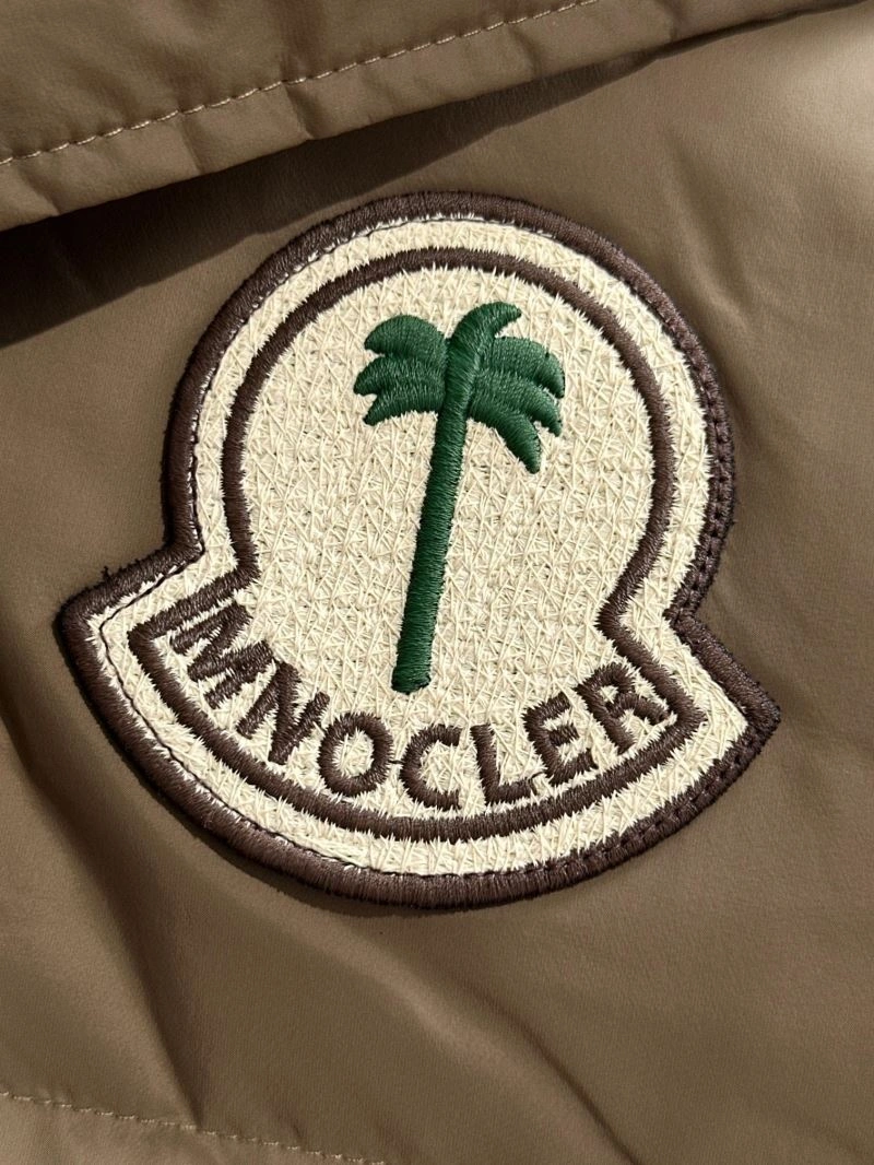 Sleek Moncler Down Jackets 144313