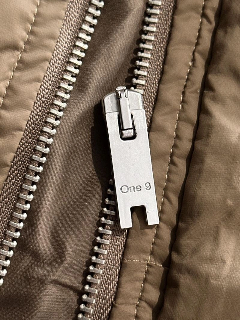 Sleek Moncler Down Jackets 144313