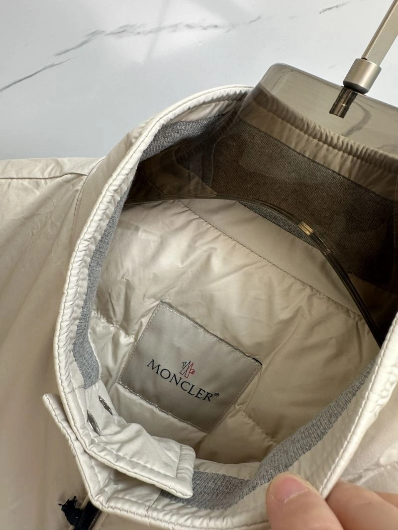 Moncler Down Jackets NewStyle 144299