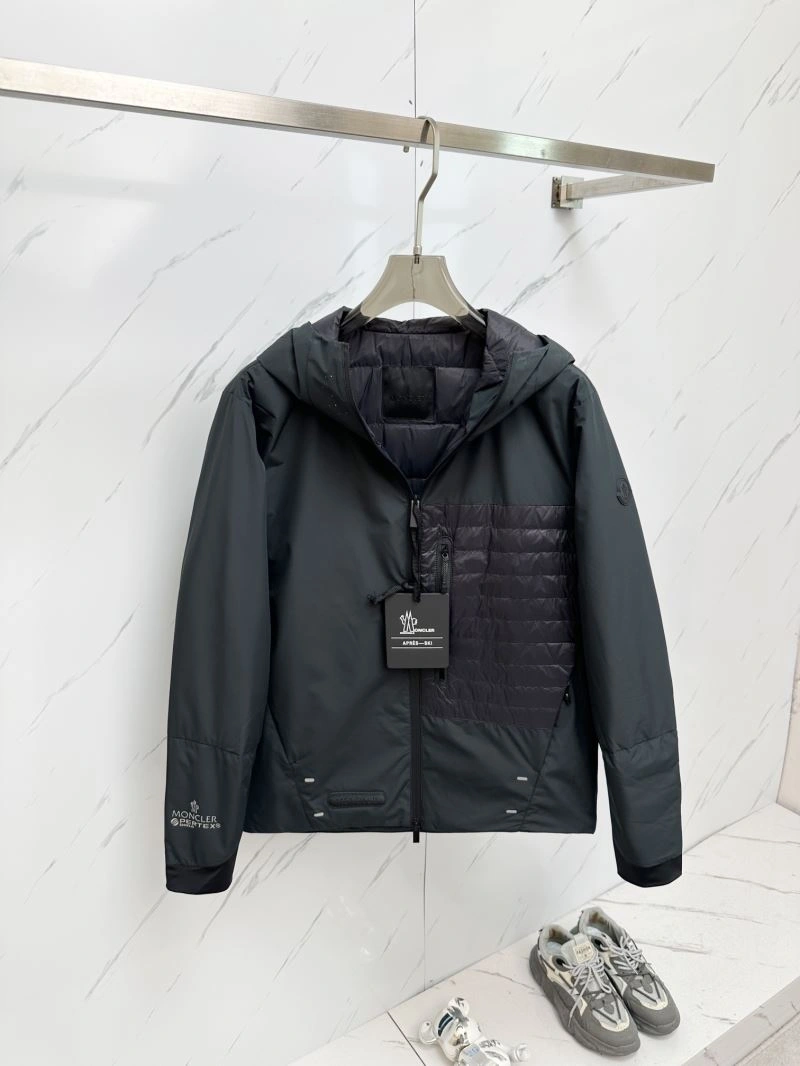 Moncler Down Jackets Versatile 144302