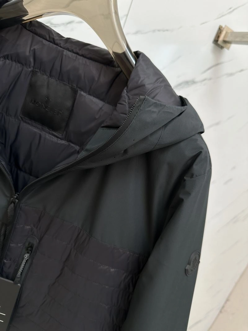 Moncler Down Jackets Versatile 144302