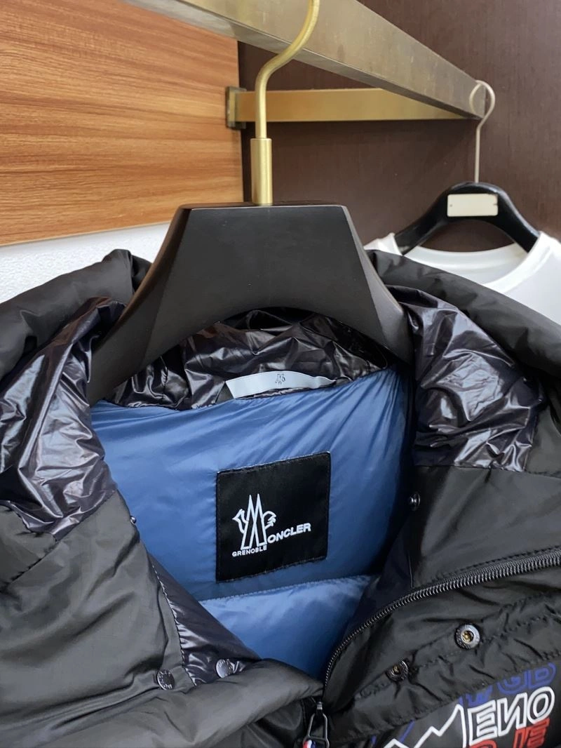 Moncler Down Jackets UrbanStyle 144294