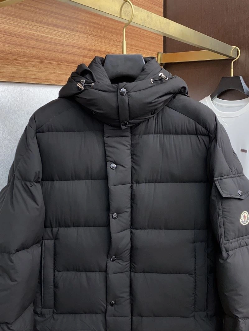 Moncler Down Jackets Stylish 144290