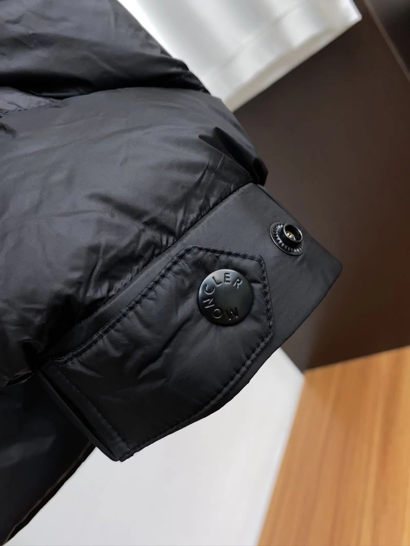 Moncler Down Jackets WrinkleFree 144297