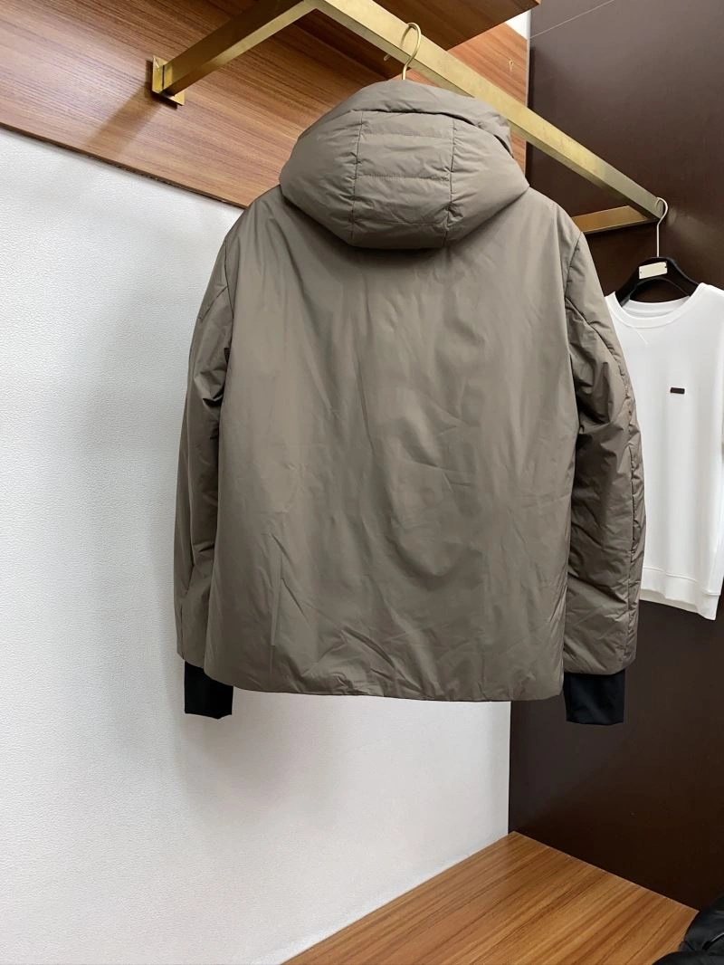 Snug Moncler Down Jackets 144282