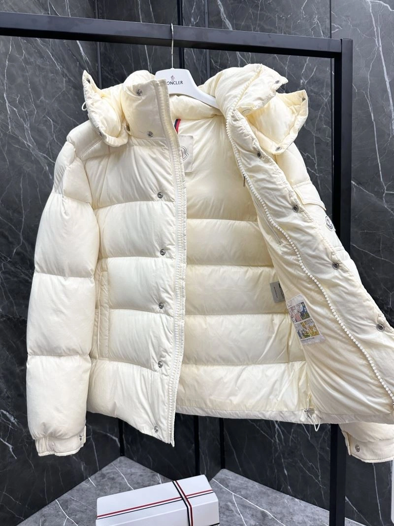 Moncler Down Jackets FashionForward 144268