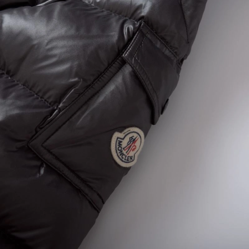 Snug Moncler Down Jackets 144269