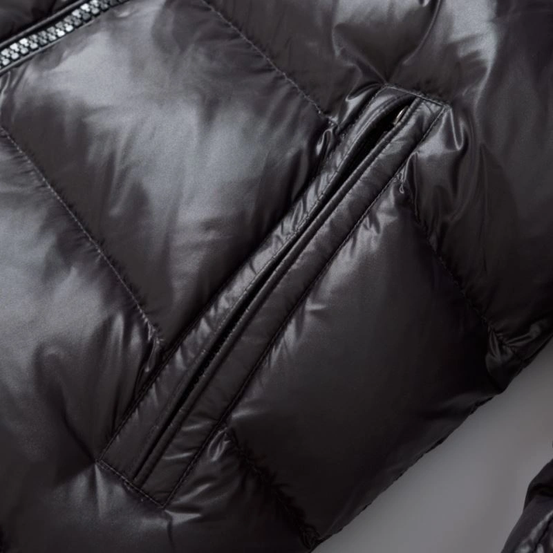 Snug Moncler Down Jackets 144269