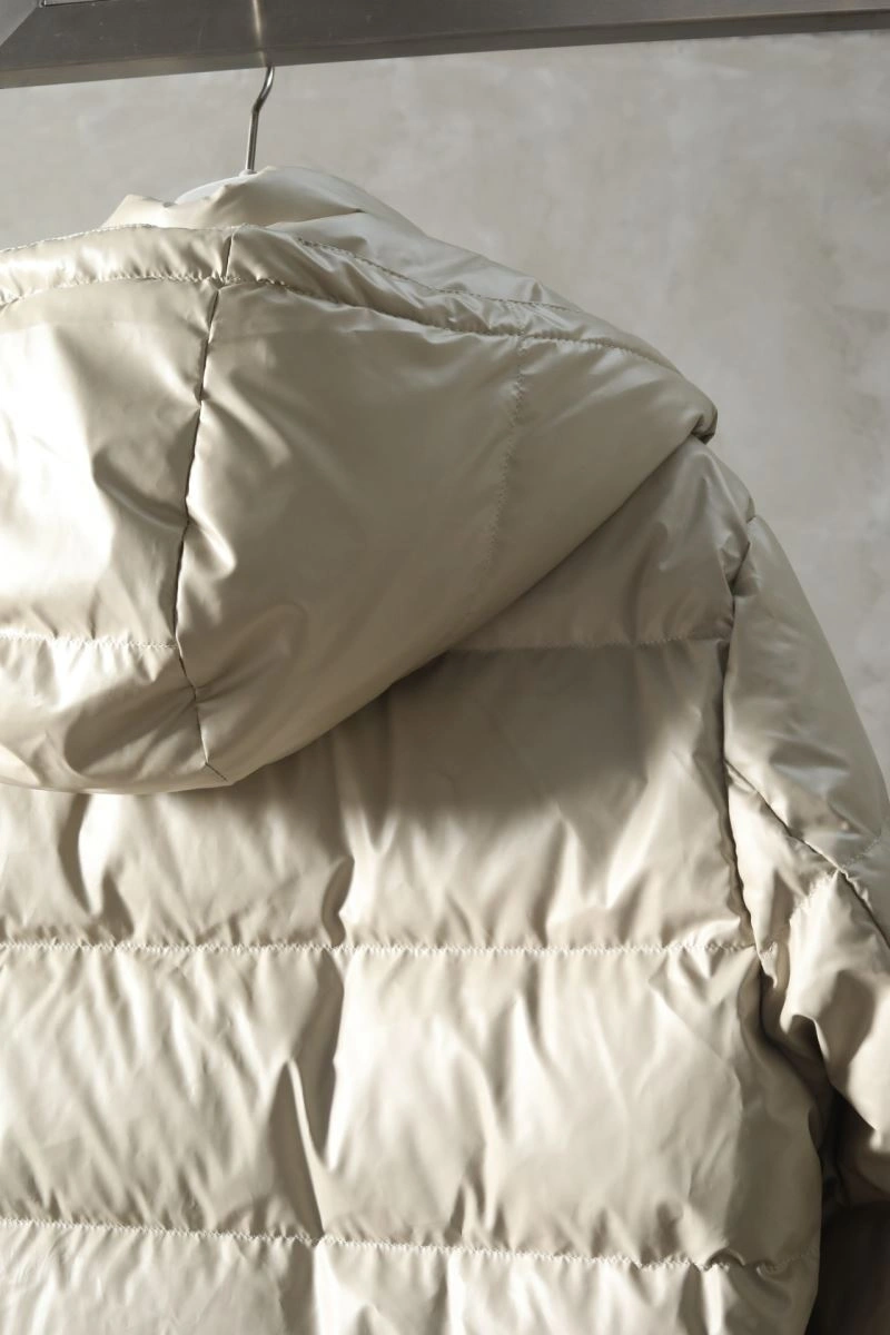 Moncler Down Jackets TravelReady 144262