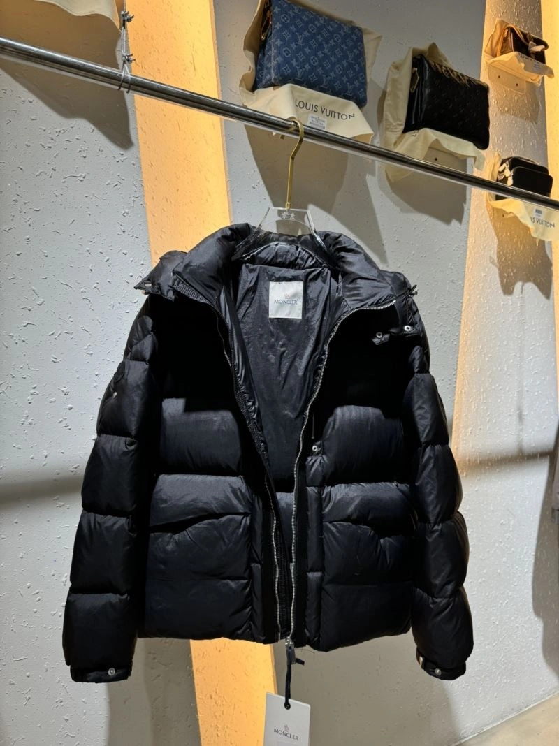 Moncler Down Jackets WellDesigned 144266
