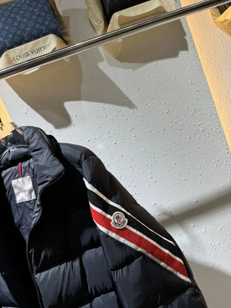 Seasonal Moncler Down Jackets 144254