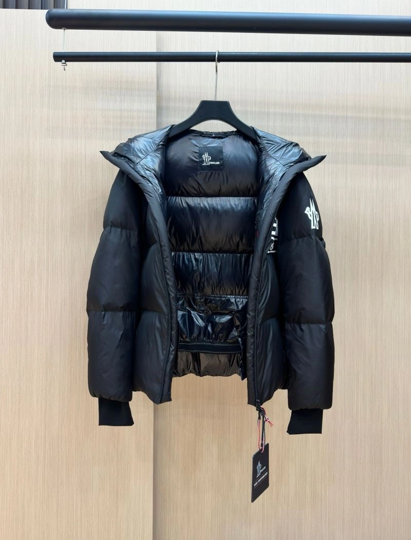 Moncler Down Jackets WellDesigned 144248