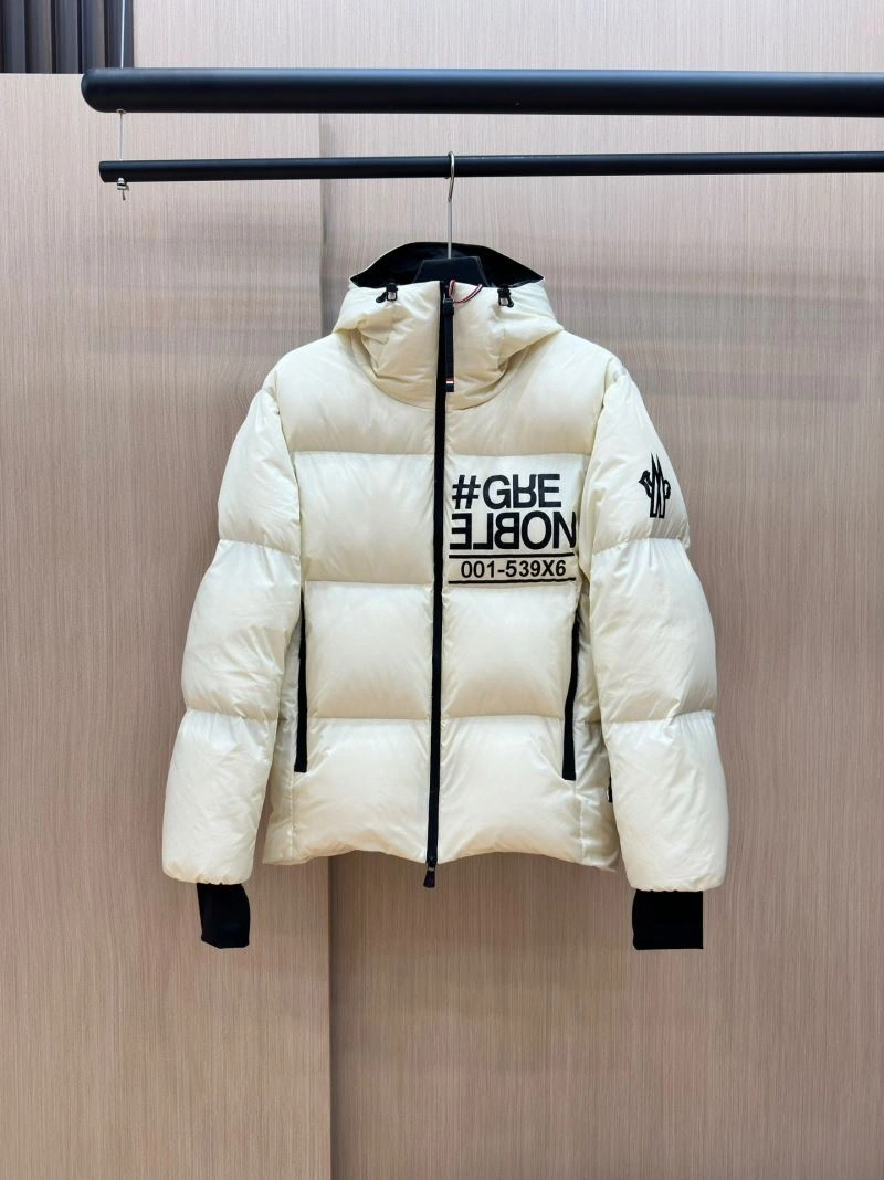 Moncler Down Jackets Attractive 144244