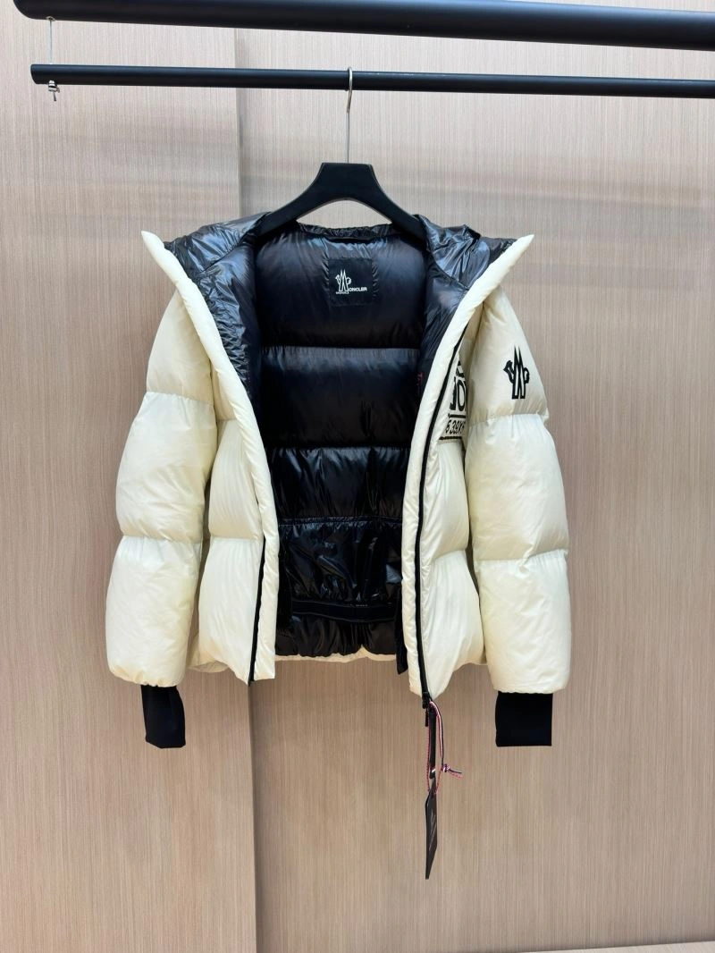 Moncler Down Jackets Attractive 144244