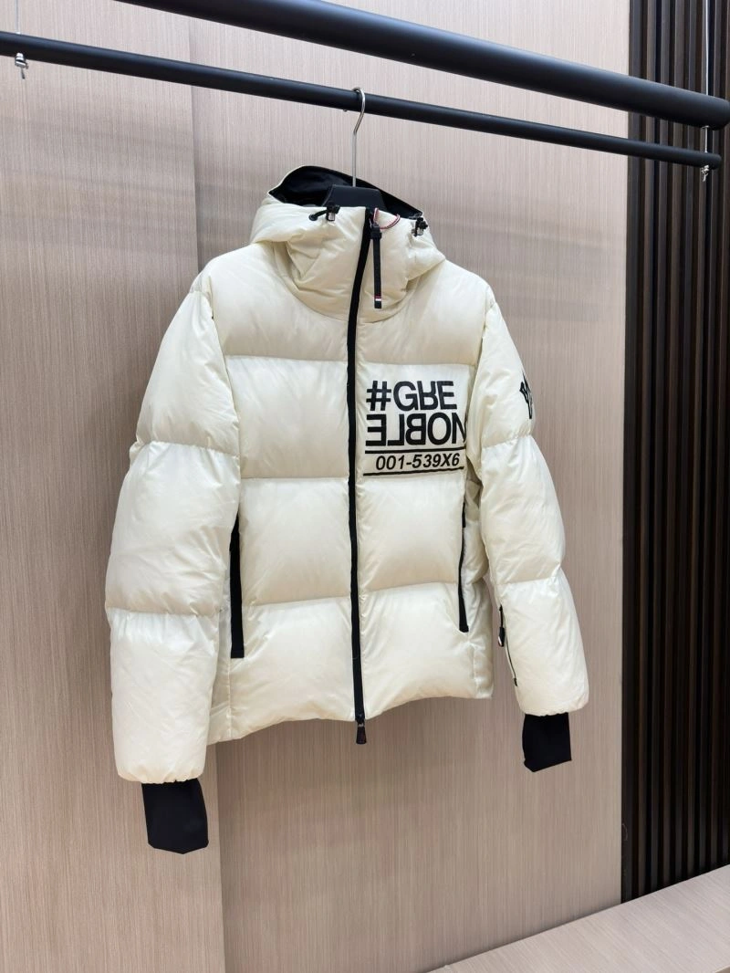 Moncler Down Jackets Attractive 144244