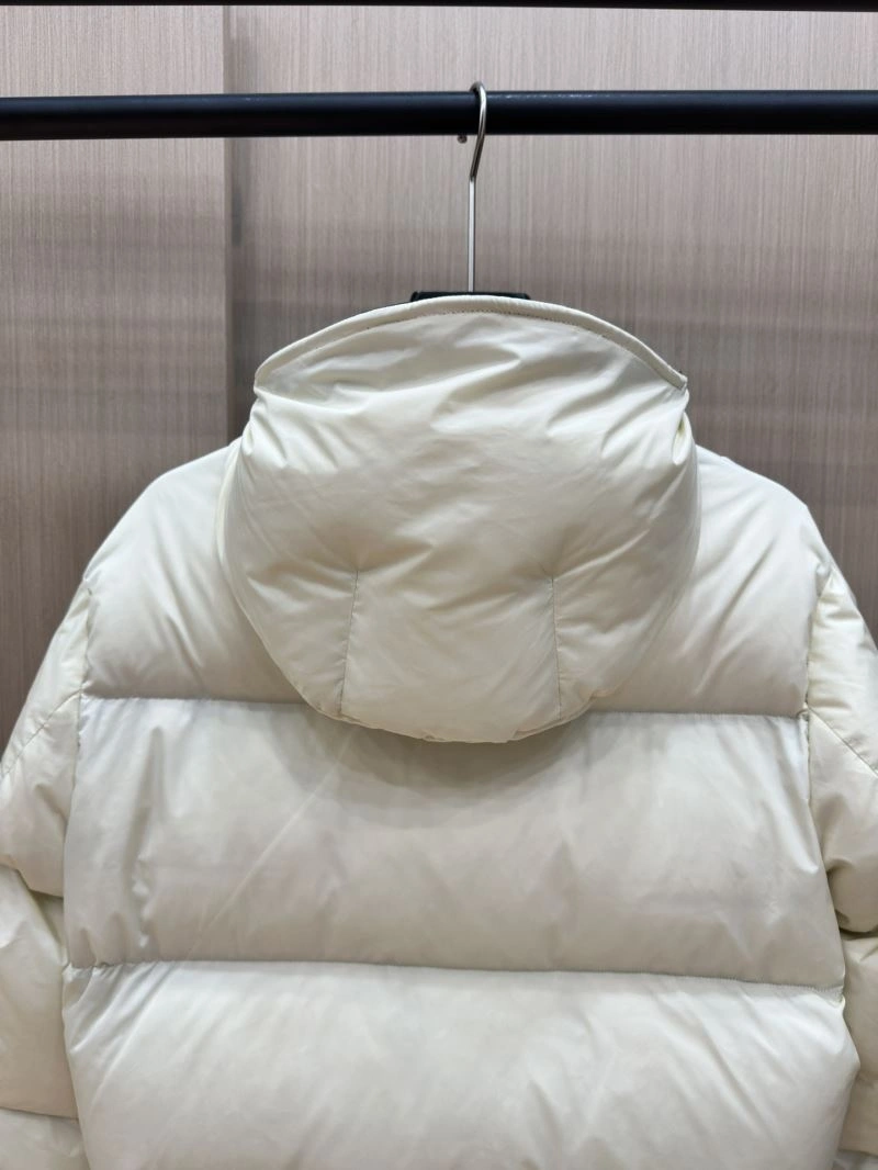 Moncler Down Jackets Attractive 144244