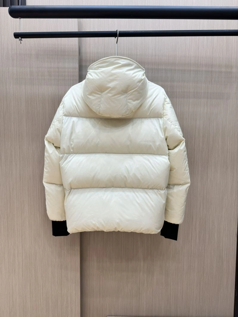 Moncler Down Jackets Attractive 144244