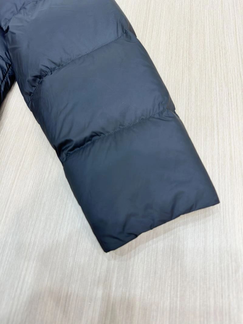 Bright Moncler Down Jackets 144236
