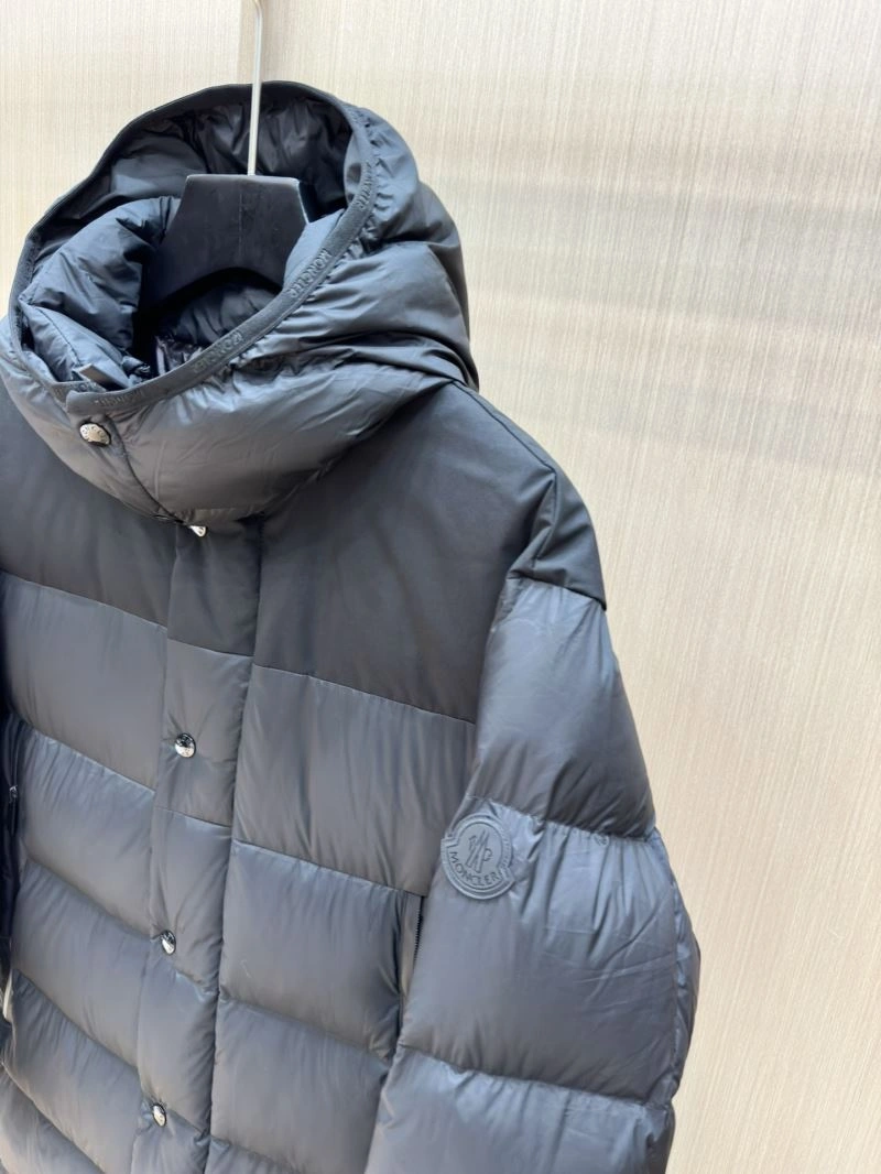 Snug Moncler Down Jackets 144238