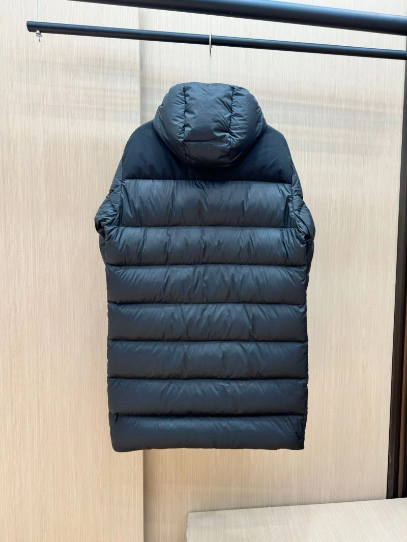 Snug Moncler Down Jackets 144238