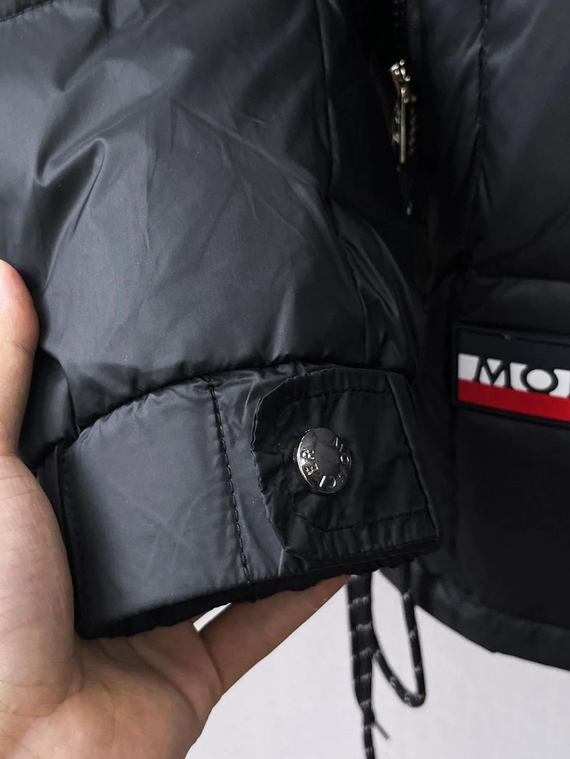 Moncler Down Jackets Stretchable 144243