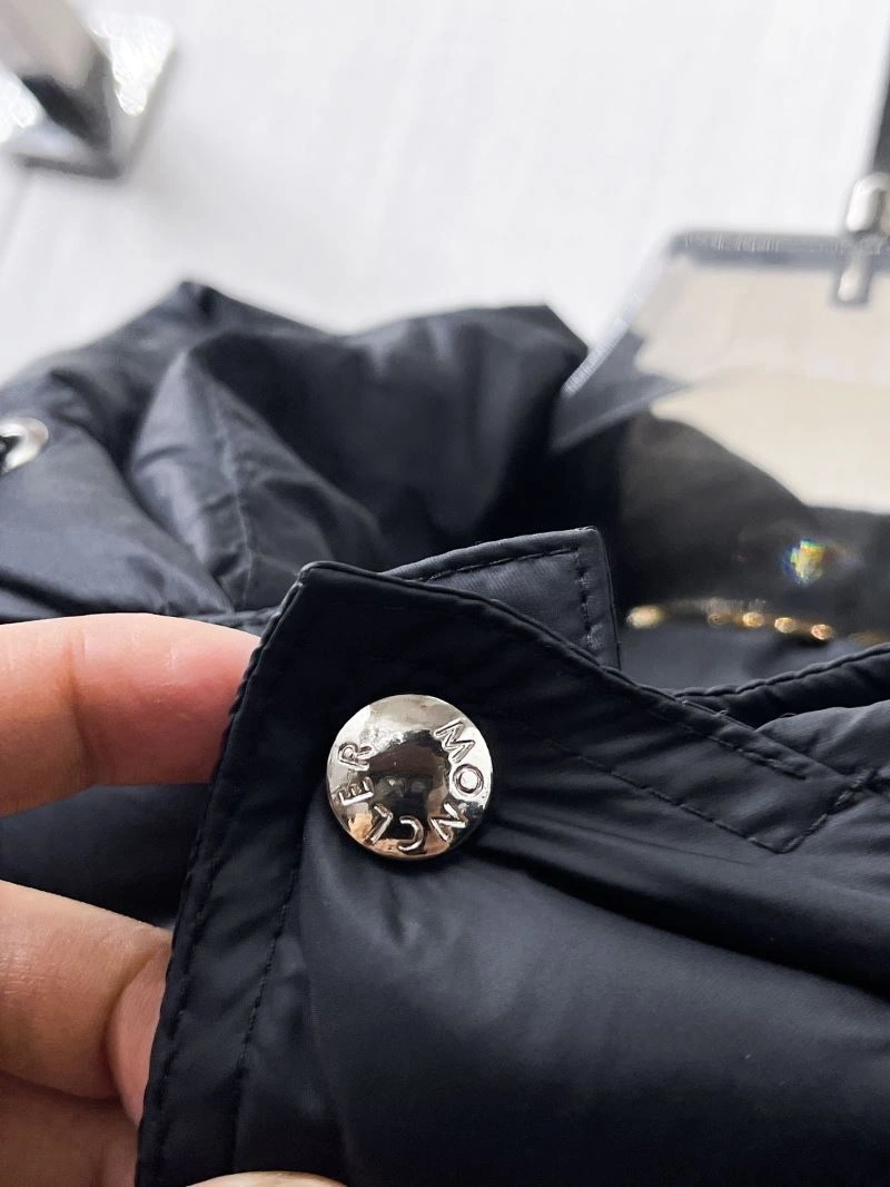 Moncler Down Jackets Stretchable 144243