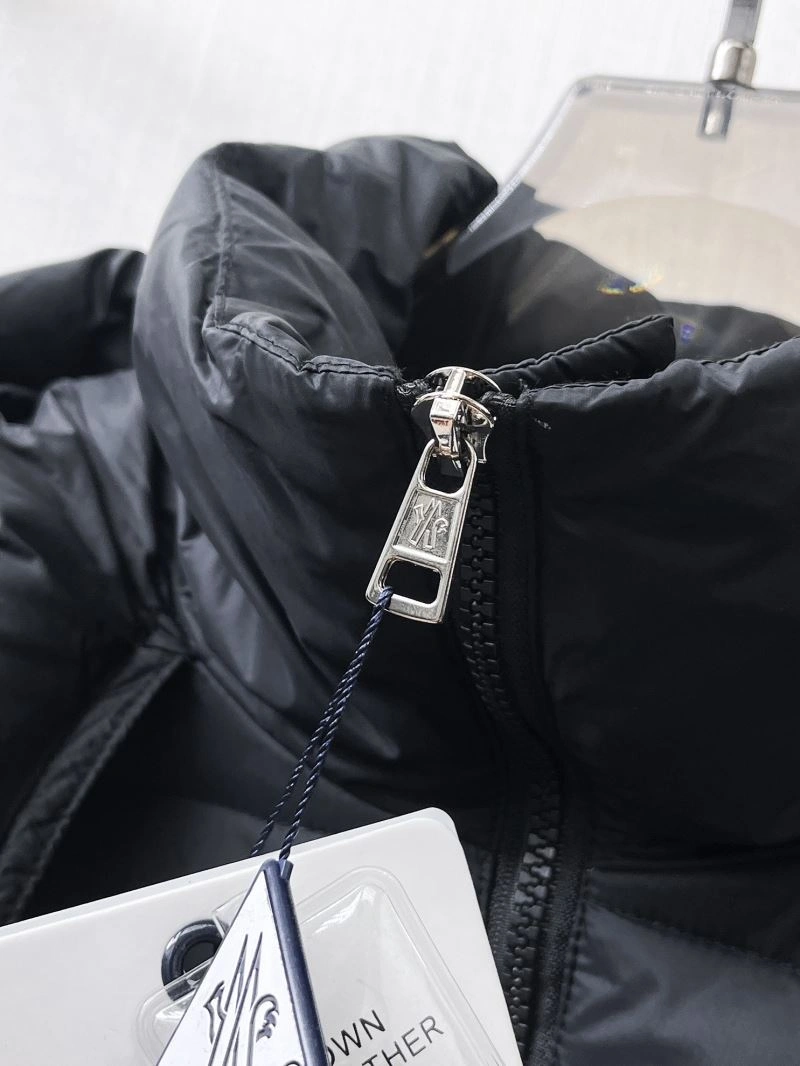 Moncler Down Jackets Stretchable 144243