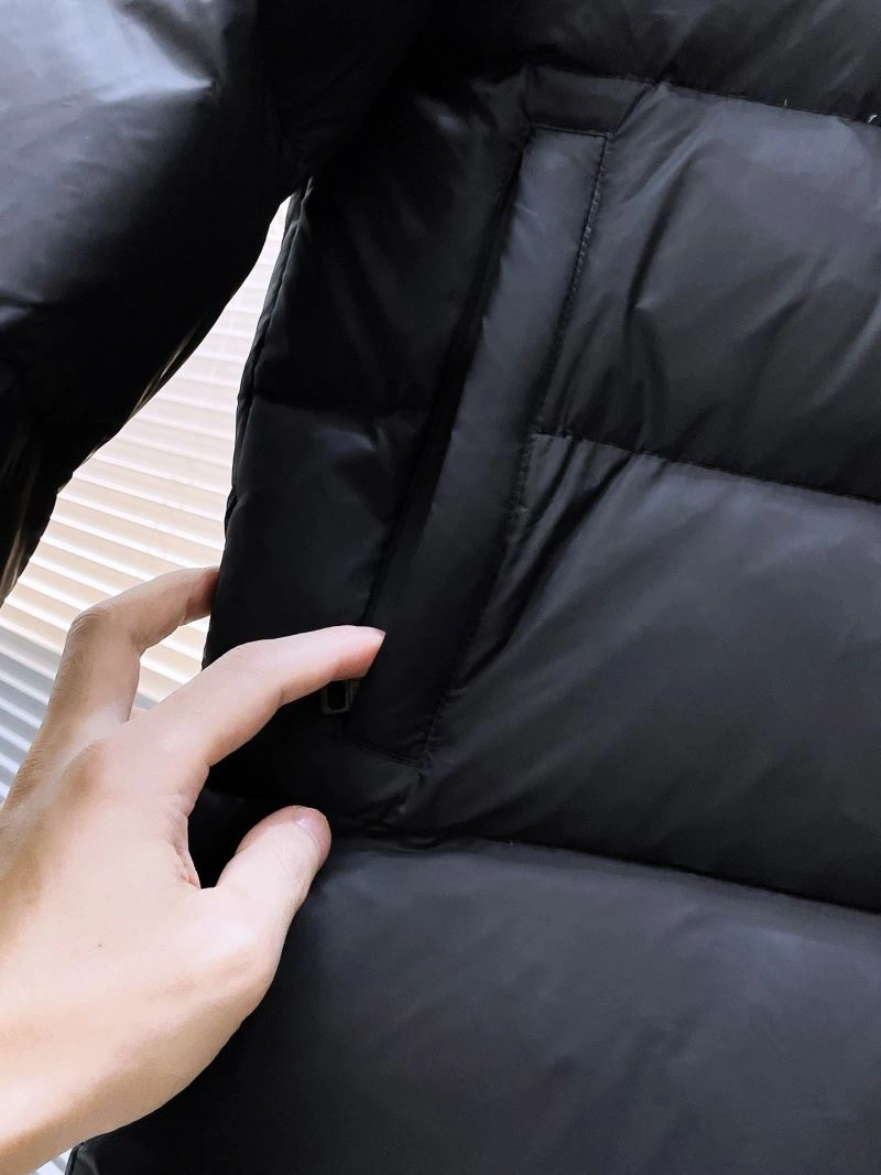 Moncler Down Jackets Fashionable 144240