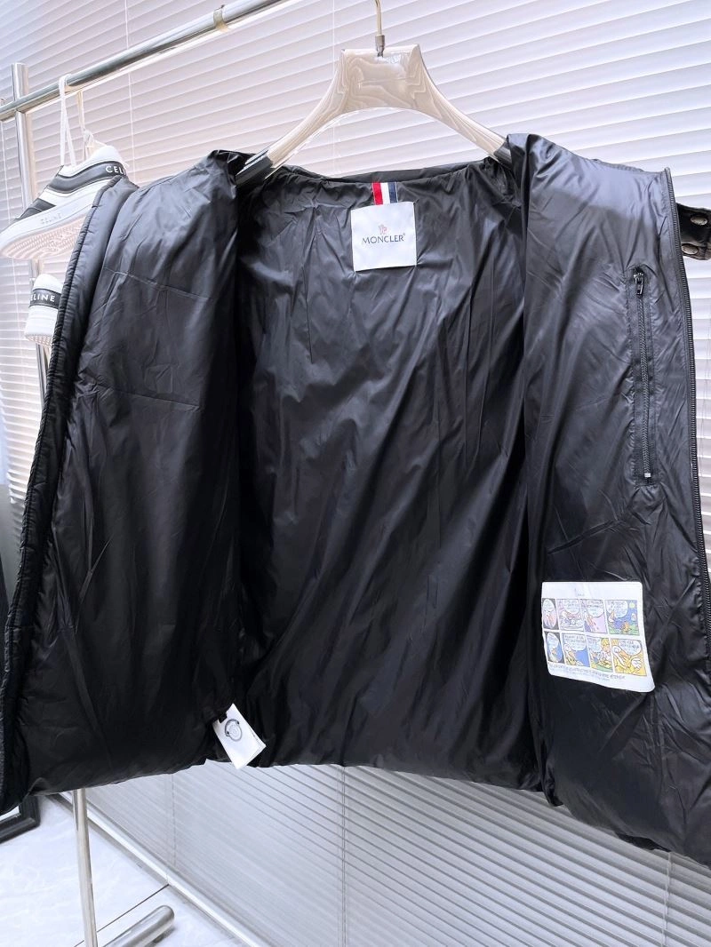 Moncler Down Jackets Fashionable 144240