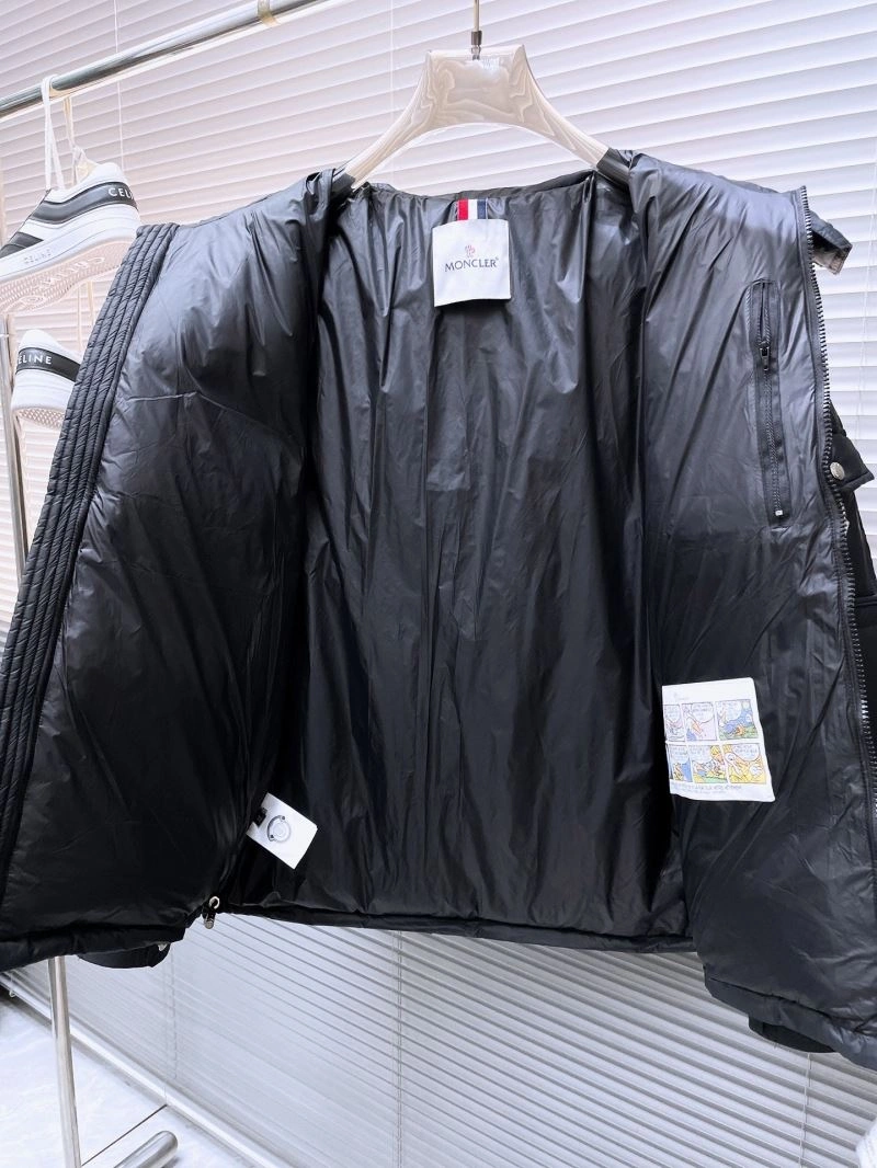 Moncler Down Jackets EyeCatching 144241