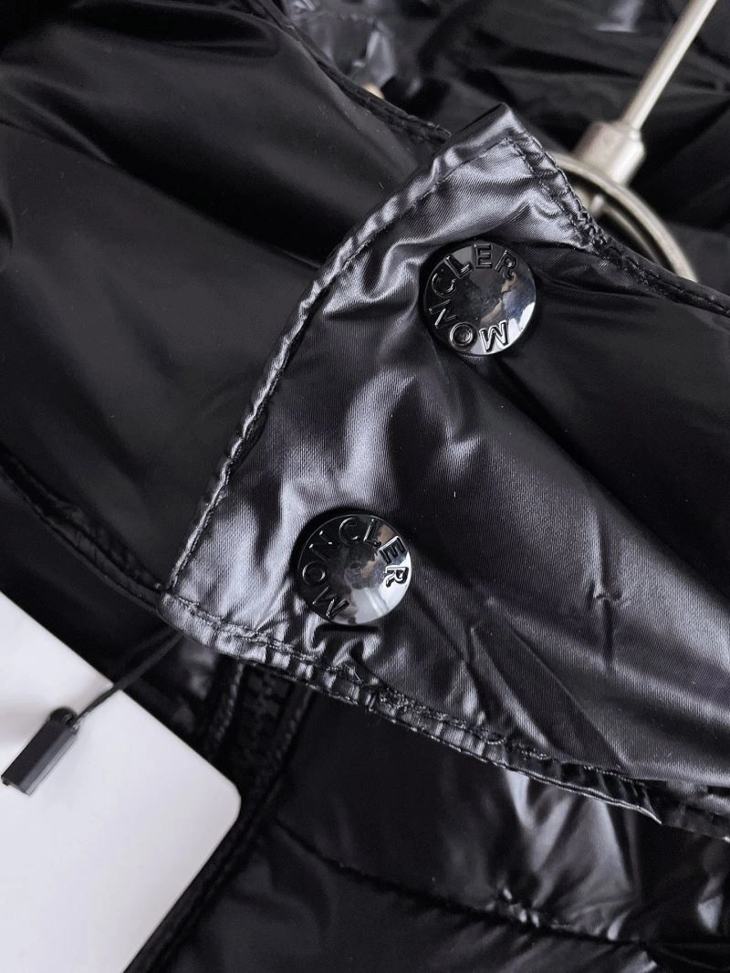 Moncler Down Jackets WrinkleFree 144237