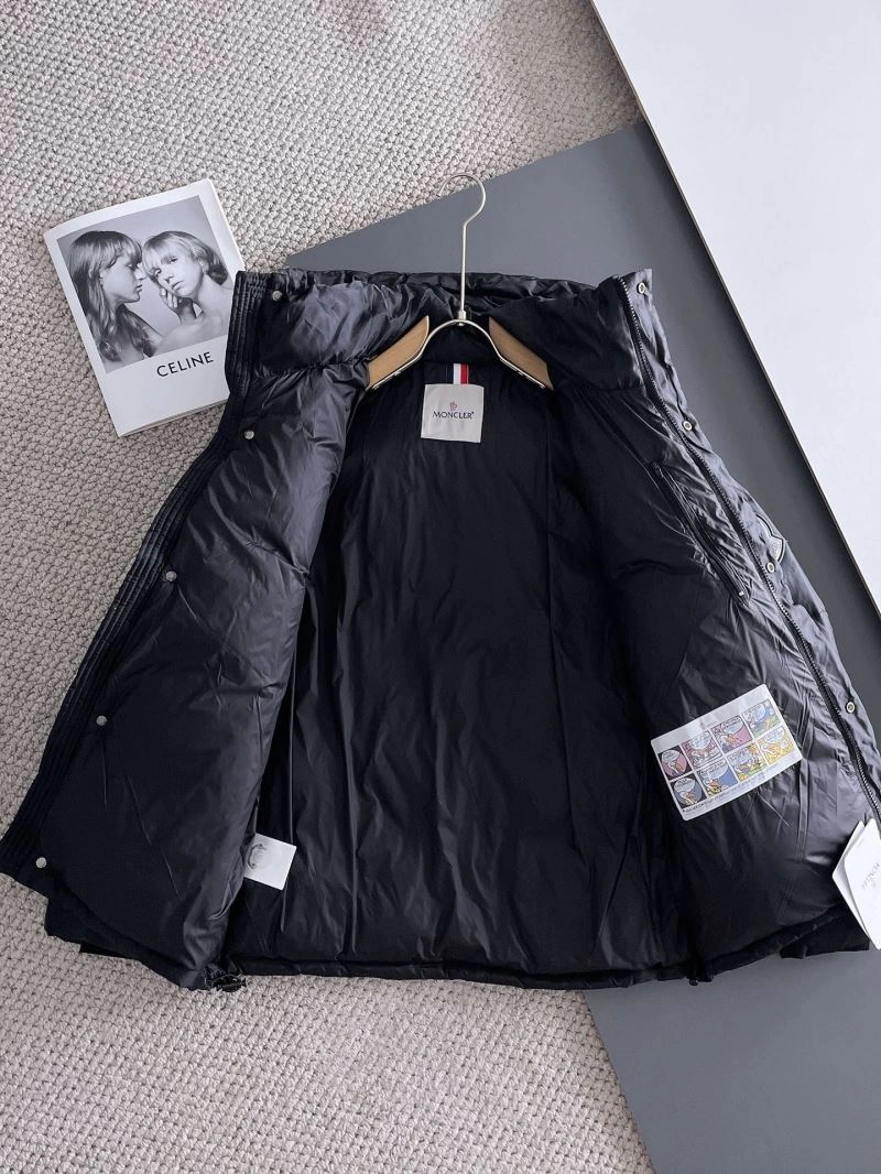 Moncler Down Jackets Breathable 144231