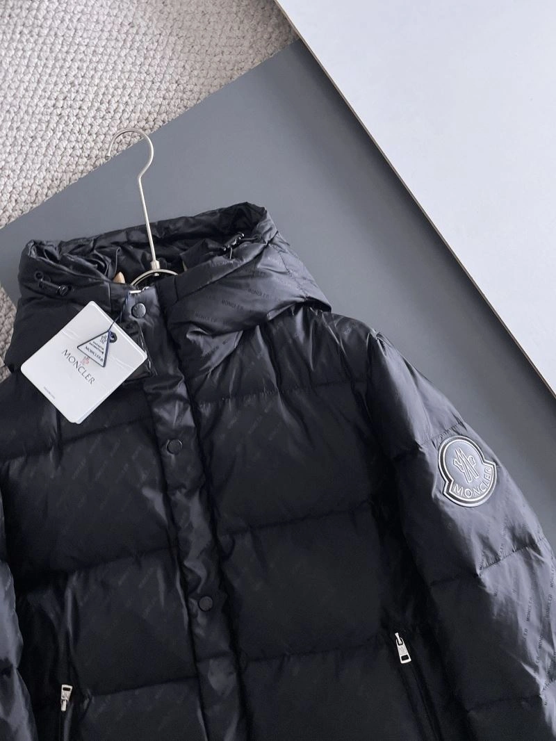 Moncler Down Jackets Breathable 144231