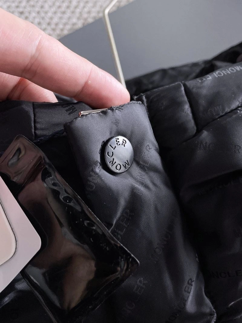 Moncler Down Jackets Breathable 144231