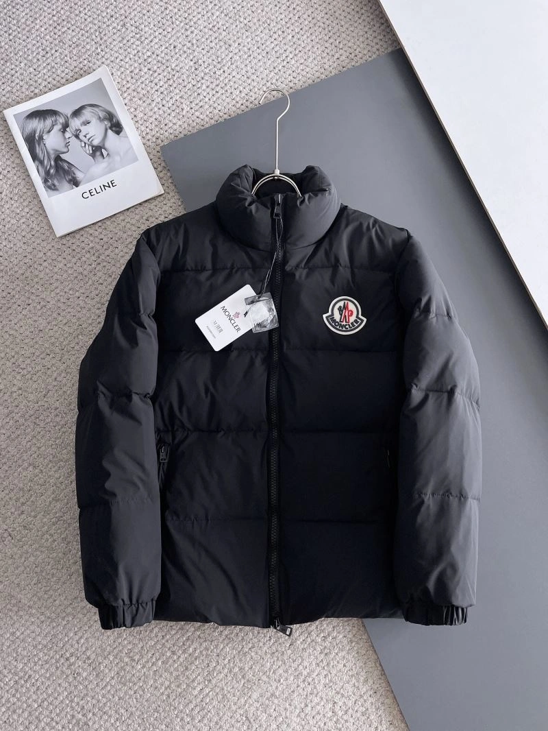 Moncler Down Jackets EyeCatching 144230