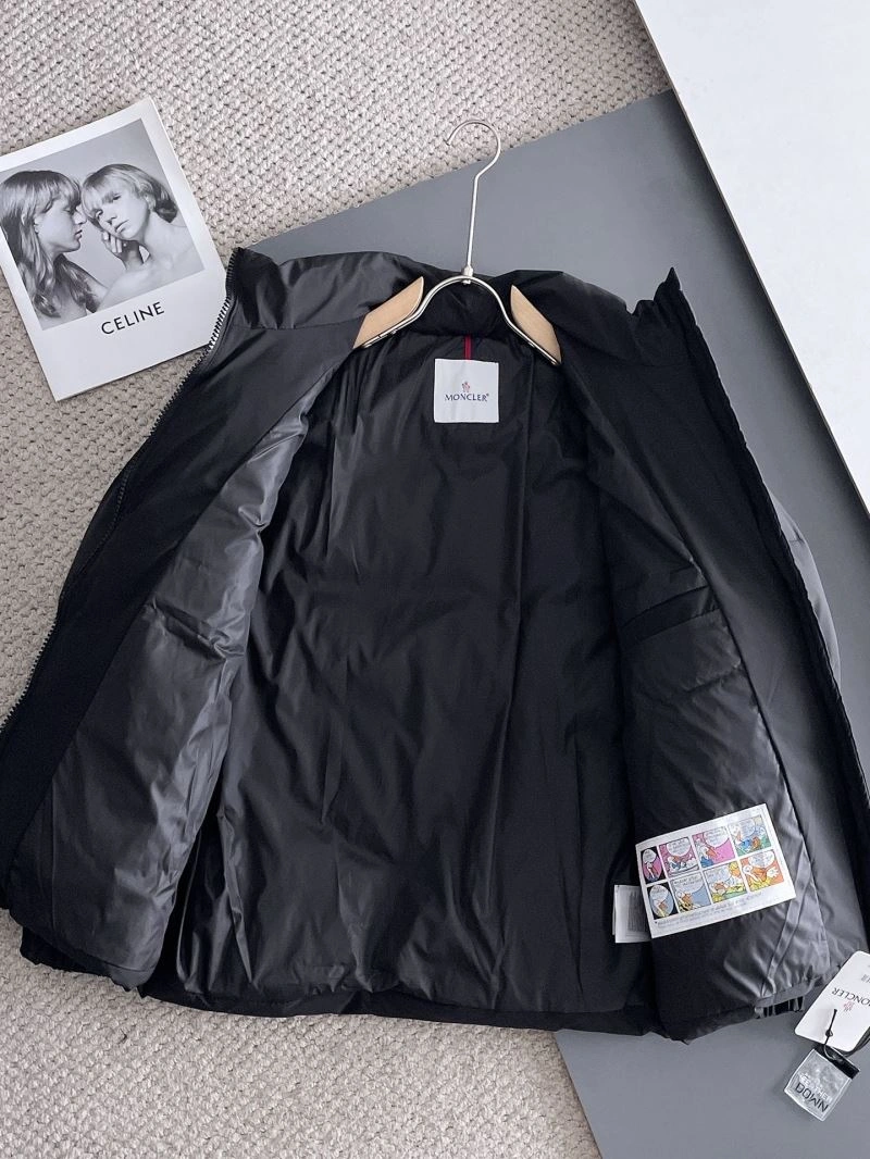 Moncler Down Jackets EyeCatching 144230