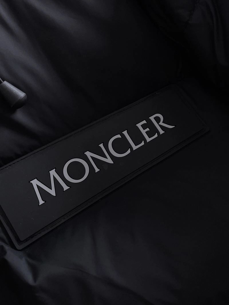 Moncler Down Jackets Seasonal 144229