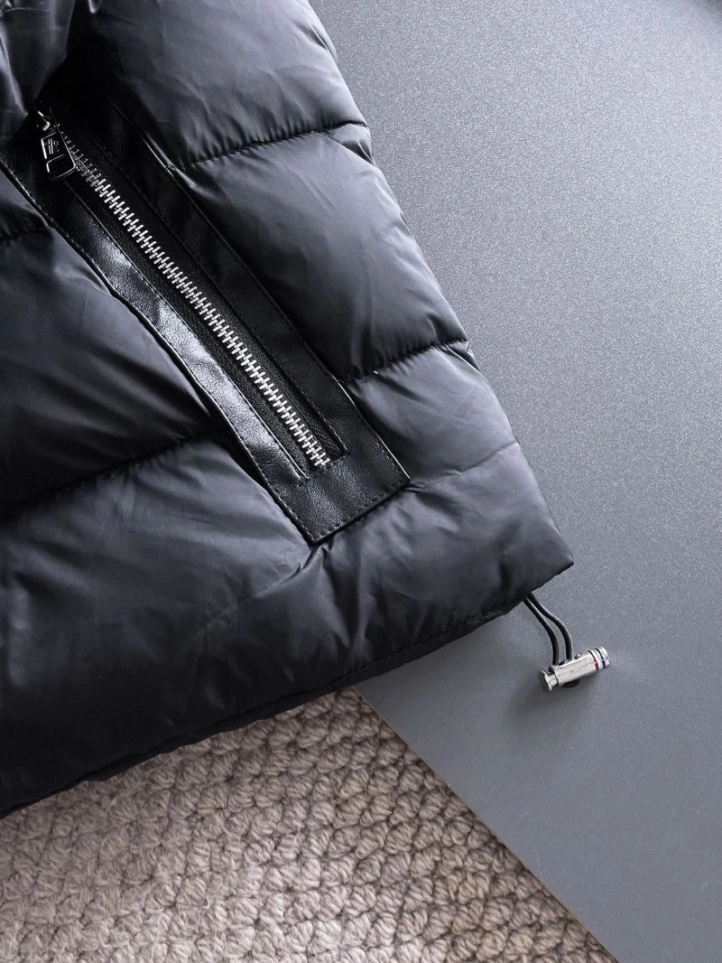 Moncler Down Jackets Practical 144223