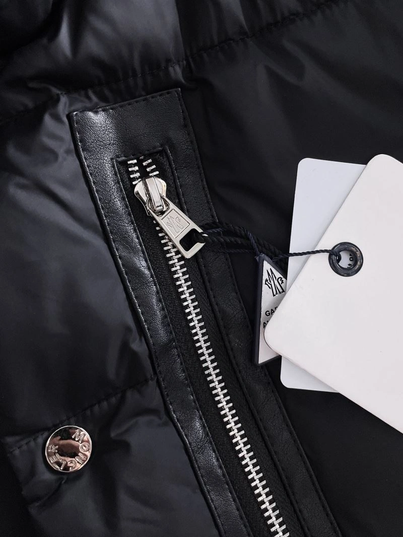 Moncler Down Jackets Practical 144223