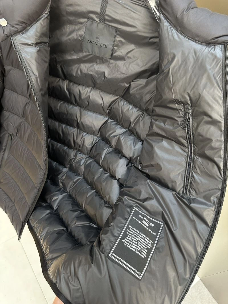 Moncler Down Jackets RelaxedFit 144224